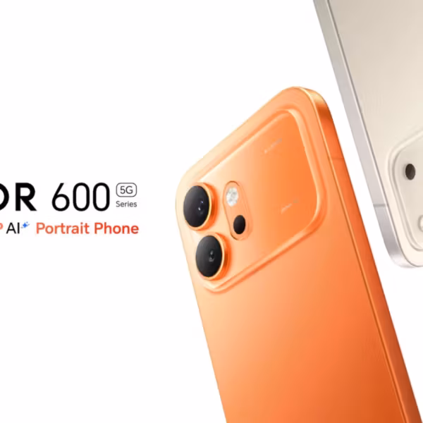 два смартфона Honor 600 с тройной камерой и разными цветами