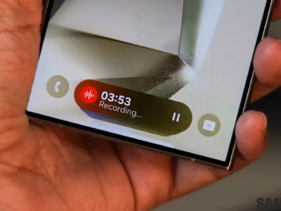 Смартфон Samsung Galaxy Note с запущенной записью голоса