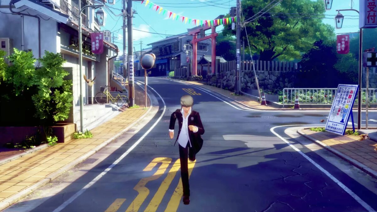 Персонаж из Persona 4 Revival бежит по улице в японской школьной форме