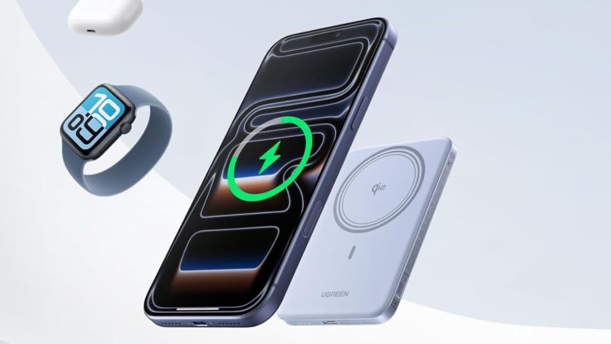 Ugreen MagFlow Air, беспроводной зарядный блок и портативный павербанк, размещённые на белом фоне
