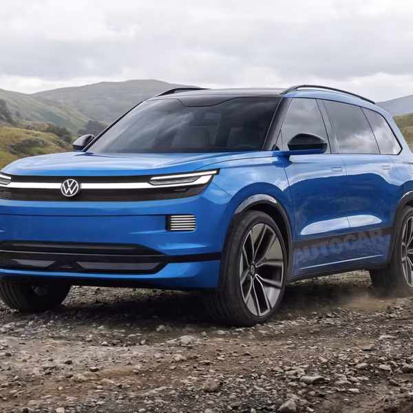 Электрический Volkswagen Touareg на грунтовой дороге