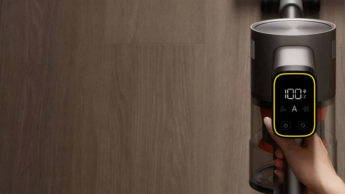 Ручной пылесос Xiaomi G30 Max в руке