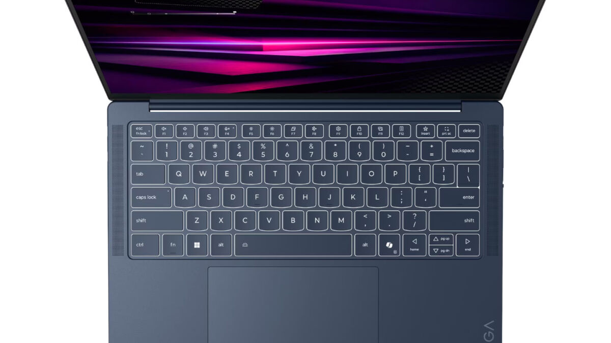 ноутбук Lenovo Yoga Slim 7x с клавиатурой