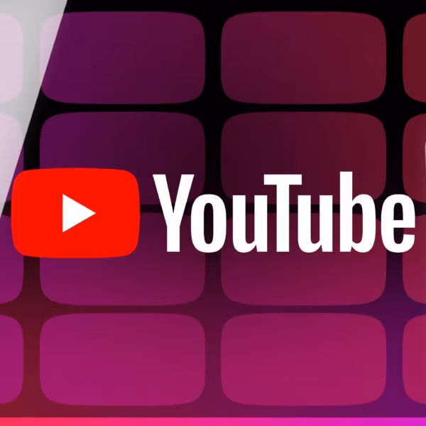 Логотип YouTube с фоном из ярких квадратов и ИИ-аватаром