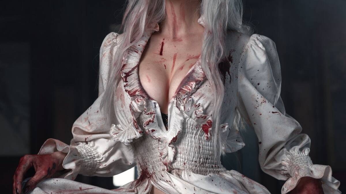 Русская модель показала косплей Селены Кори из Resident Evil Requiem