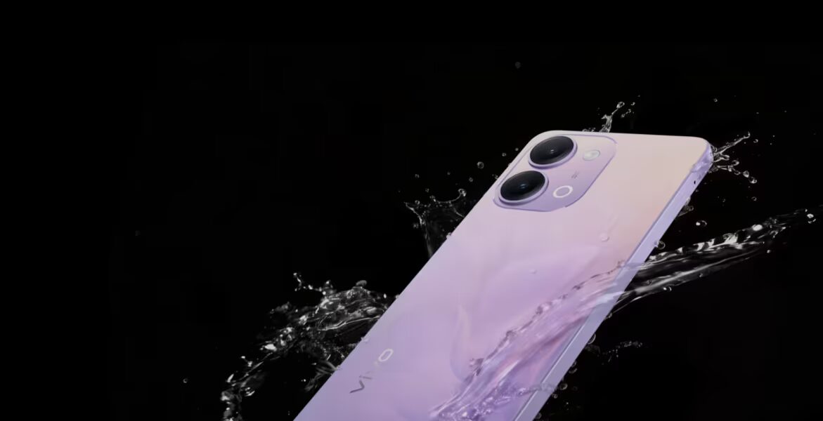 Вид спускающегося водоотталкивающего телефона Vivo Y60