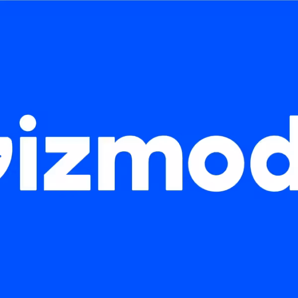 Логотип Gizmodo на синем фоне