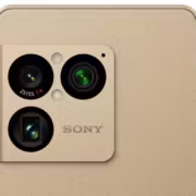 Задняя часть Sony Xperia 1 VIII с тремя камерами