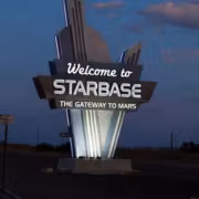 Знак Welcome to Starbase Техасский город