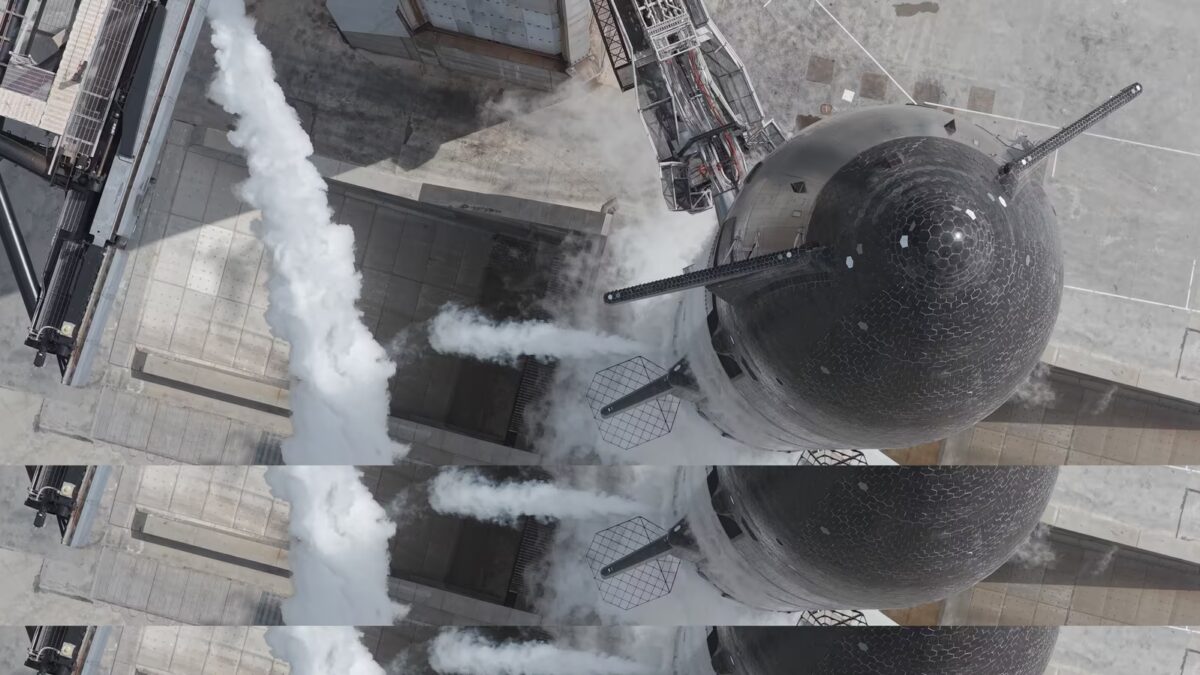 Ракета Starship V3 на запуске с дымом и паром