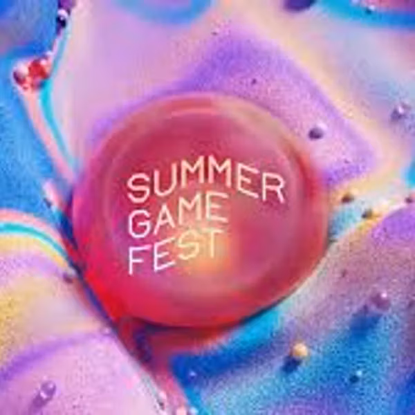 Круглый шар с надписью Summer Game Fest разноцветный фон