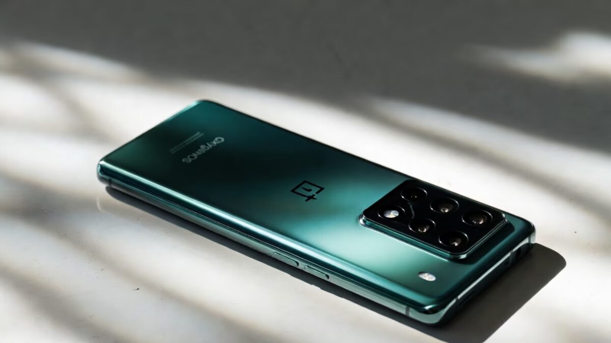 OnePlus 16 тестируют с экраном 185 Гц и камерой 200 Мп