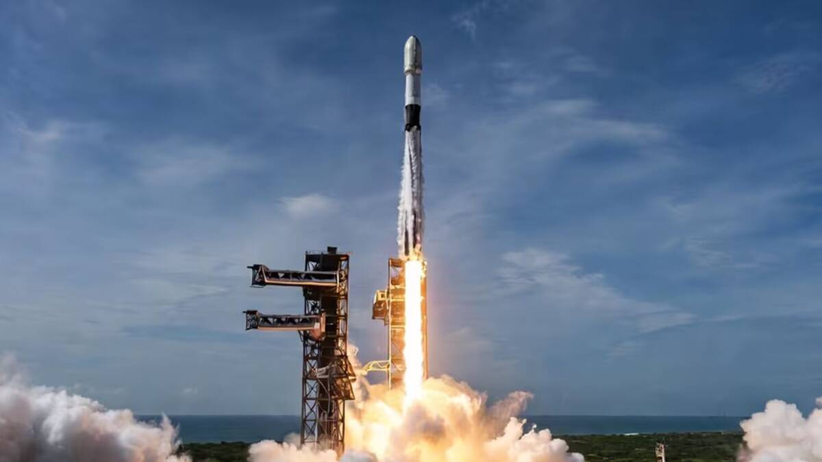 Ракета Индийская космическая программа запускается