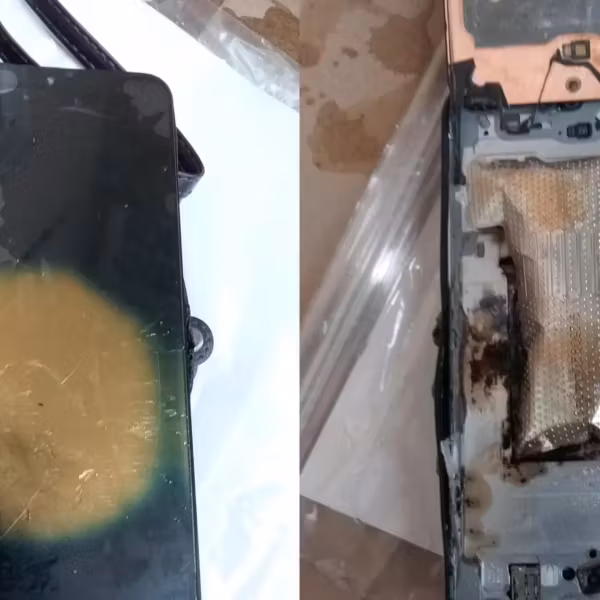 Обгоревший телефон Samsung Galaxy S25 FE внутренний вид литая плата