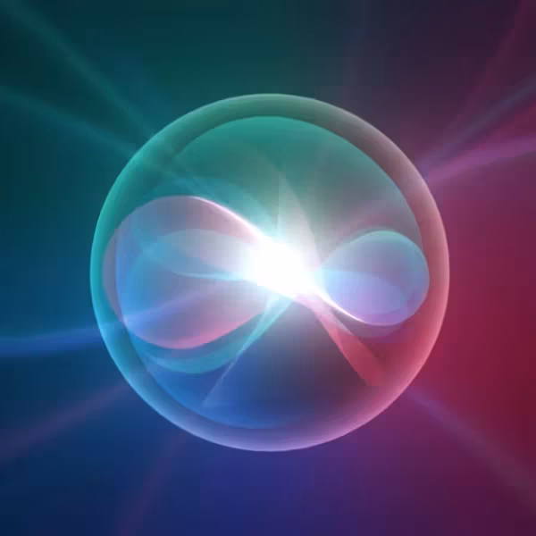 Экранированный фоновый монтаж для iOS 27 и Siri