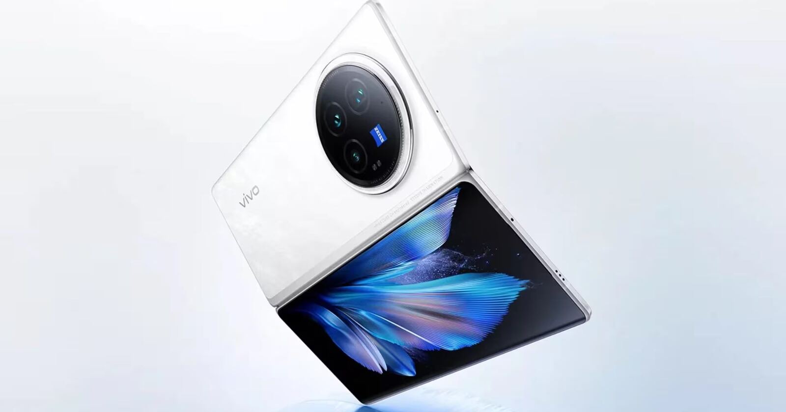 Vivo X Fold6: первые фото и детали новой оболочки