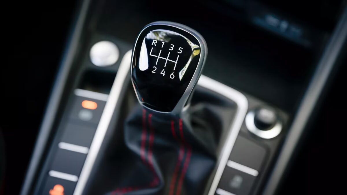 Volkswagen уберет механическую коробку из Jetta GLI в США