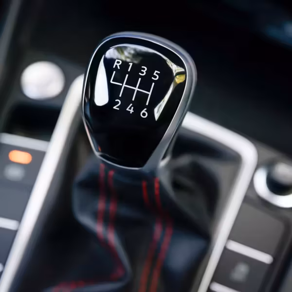Volkswagen уберет механическую коробку из Jetta GLI в США