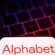 Магазин или офис с экраном Alphabet и клавиатурой оборудованием