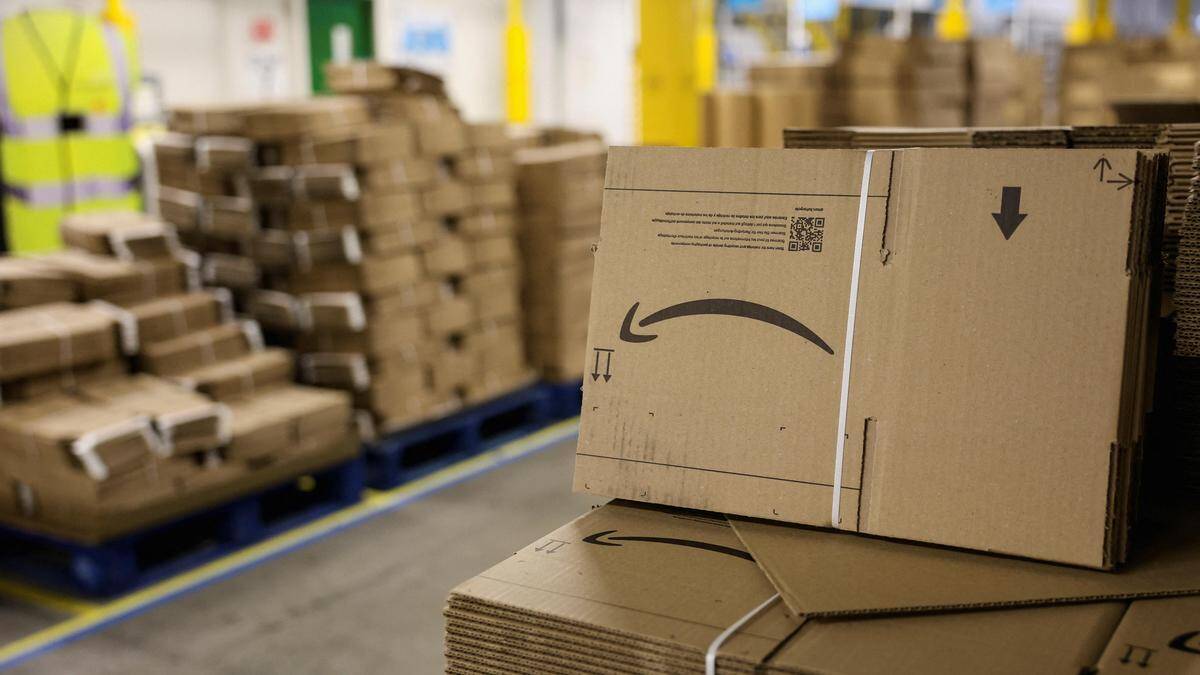 Коробки на складе Amazon Proteus робот