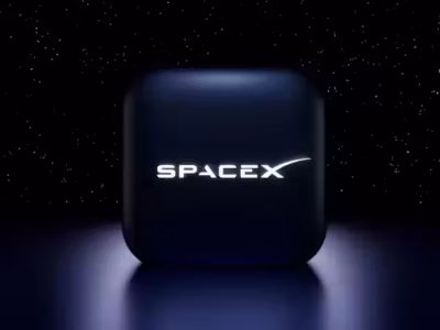 Квадратный чёрный гаджет с логотипом SpaceX