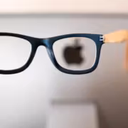 Очки с прозрачными стеклами и темной рамкой для Apple смарт-очки
