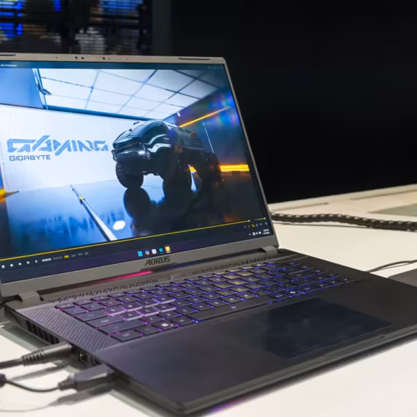 Gigabyte показала Aorus Master 16 с RTX 5090 Laptop