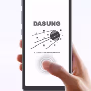 Электронный дисплей DASUNG 6,7 дюйма на смартфоне