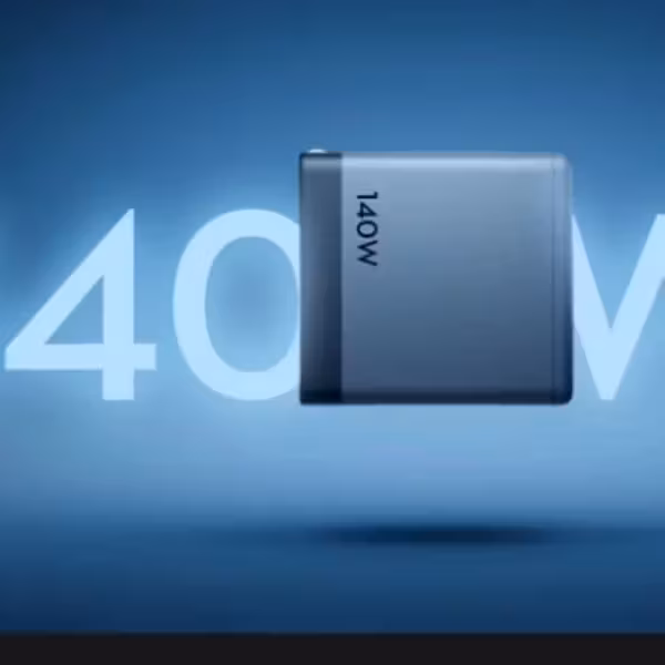 Зарядное устройство DJI Power 140W в действии