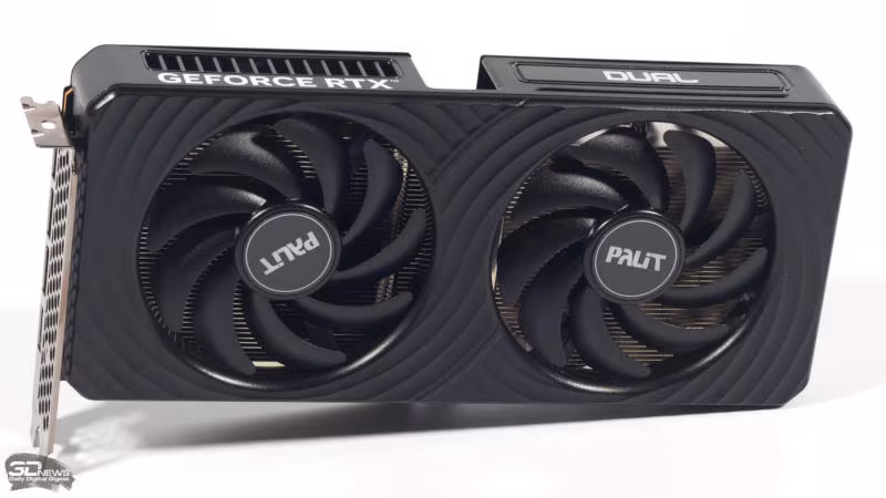 Видеокарта GeForce RTX с двумя вентиляторами