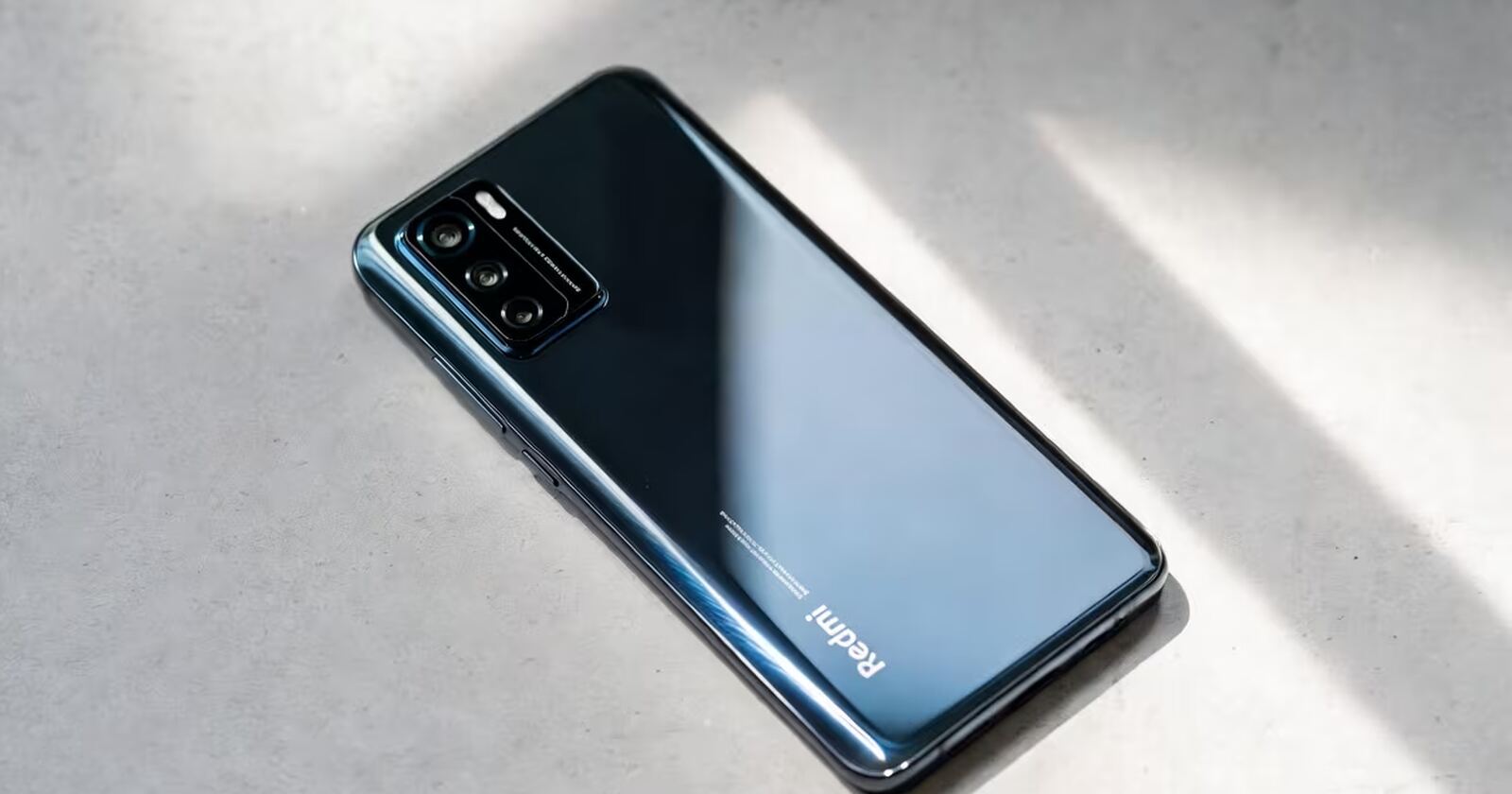 Redmi Note 17 возвращает моду на гигантские смартфоны