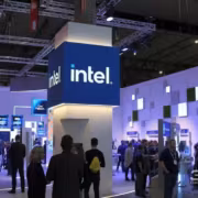 Трамп сообщил о соглашении Apple и Intel по чипам в США