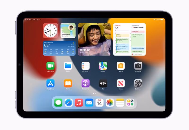 Складной iPhone с экраном iPad mini размером