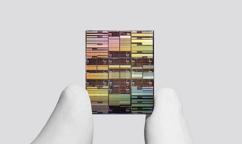 Планарный чип IBM 0,7-нм техпроцес с 3D-транзисторами