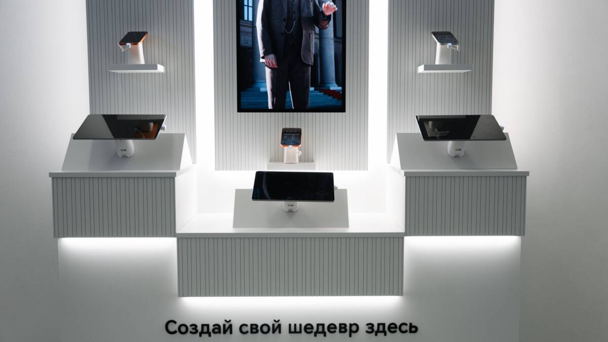 Экран Honor 600 с рекламой в МАММ