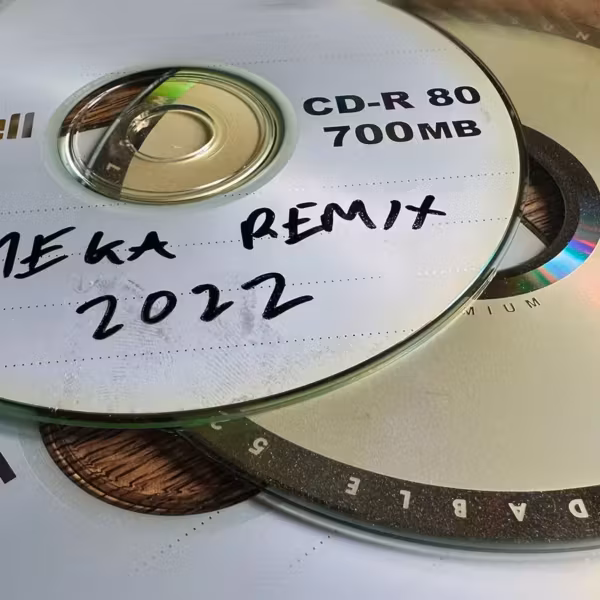 Две компакт-диски Maxell Samsung Digit all Remit 2022