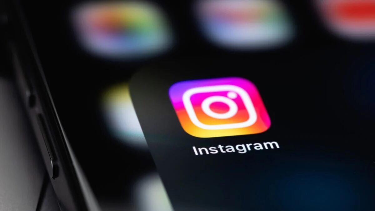Instagram разрешил менять порядок публикаций в профиле
