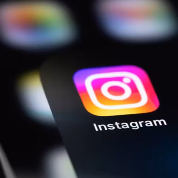 Instagram разрешил менять порядок публикаций в профиле