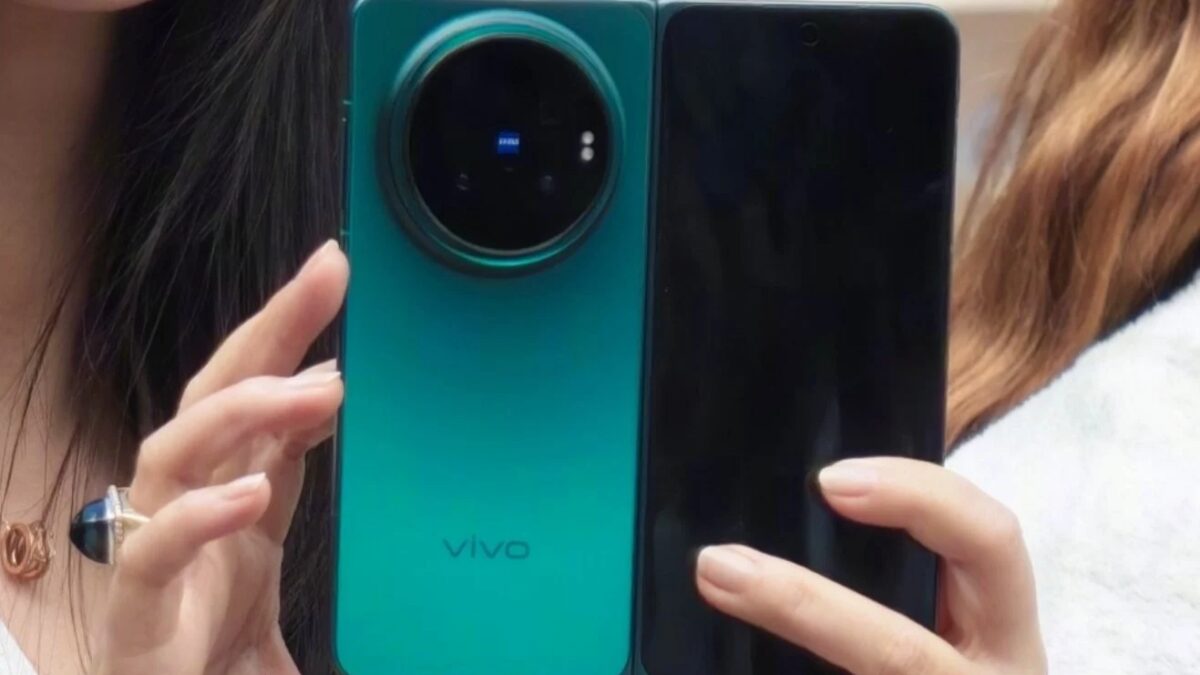 Складной смартфон Vivo X Fold 6 показали до анонса