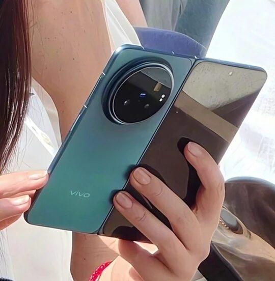 У Vivo X Fold 6 обнаружили режим 5 приложений на экране