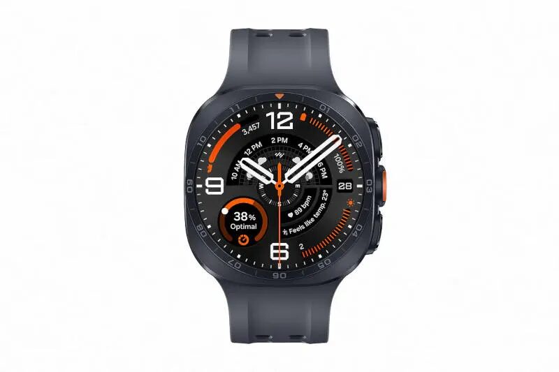 Умные часы Samsung Galaxy Watch Ultra 2 на руке