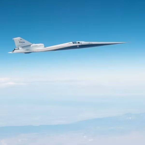 Самолет NASA X-59 в небе