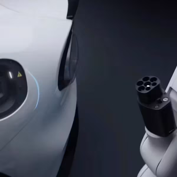 Роботизированный зарядный манипулятор для EV Xiaomi