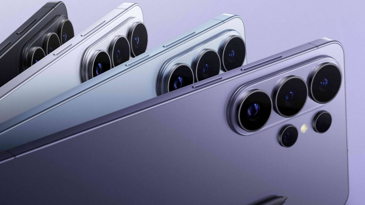 Четыре цветных смартфона Samsung Galaxy S27 Ultra с четырьмя камерами