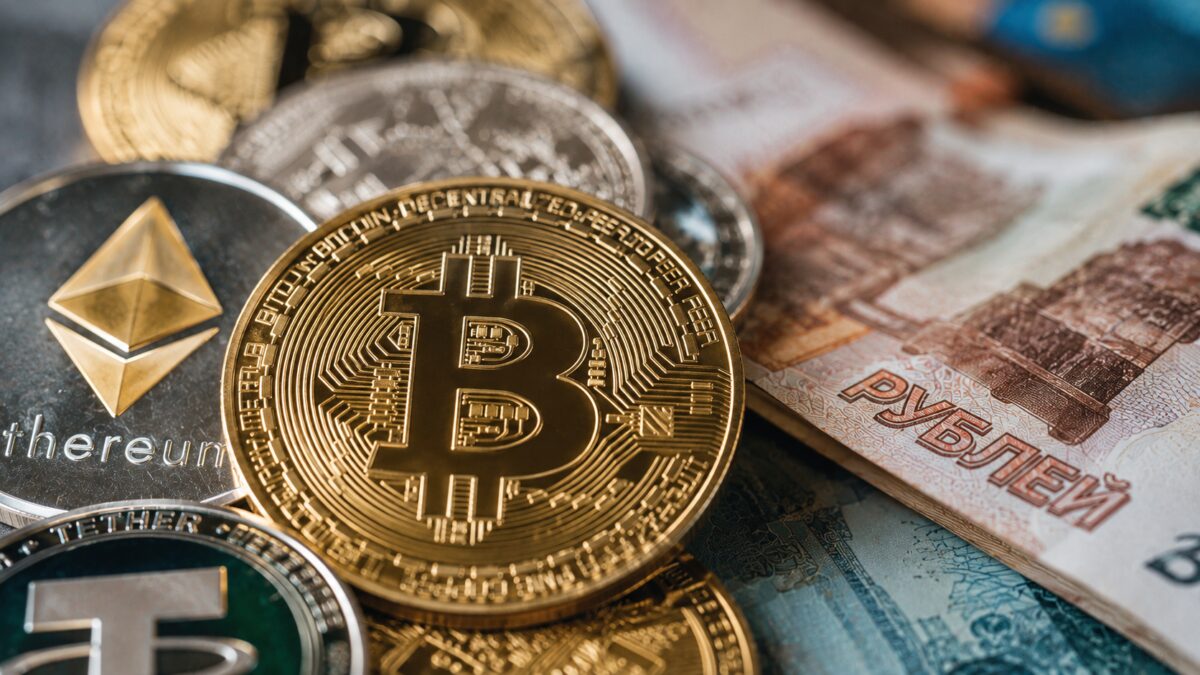 Криптовалюты Биткойн Ethereum на российских рублях бизнес легализация законные маршруты