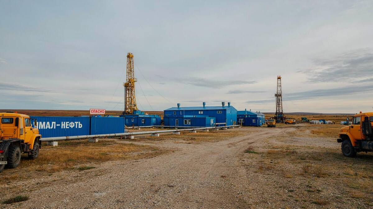 Лазерный контроль месторождений в вечной мерзлоте у «Газпром нефти» стал в 10 раз быстрее 1 Буровая установка и техника Газпром нефти в пустыне