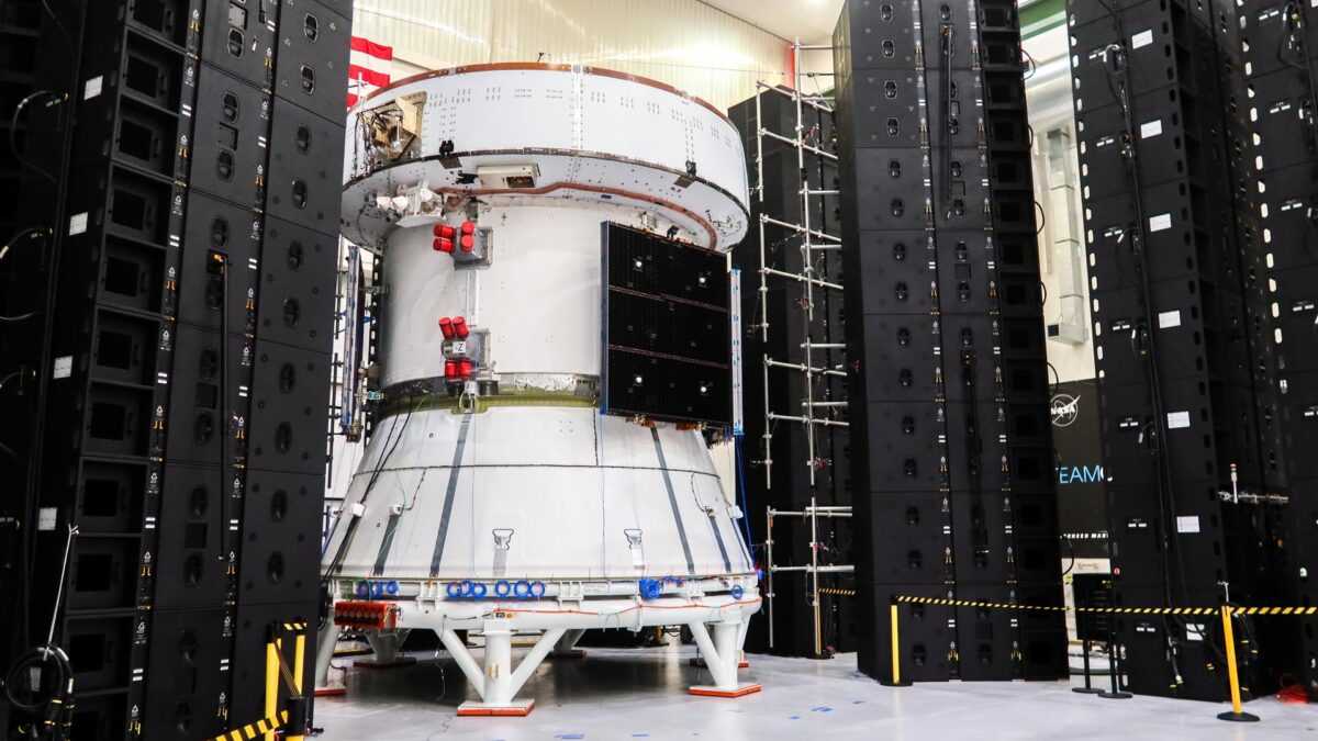 На Orion для Artemis III установили два терминала Starlink для видео 4K