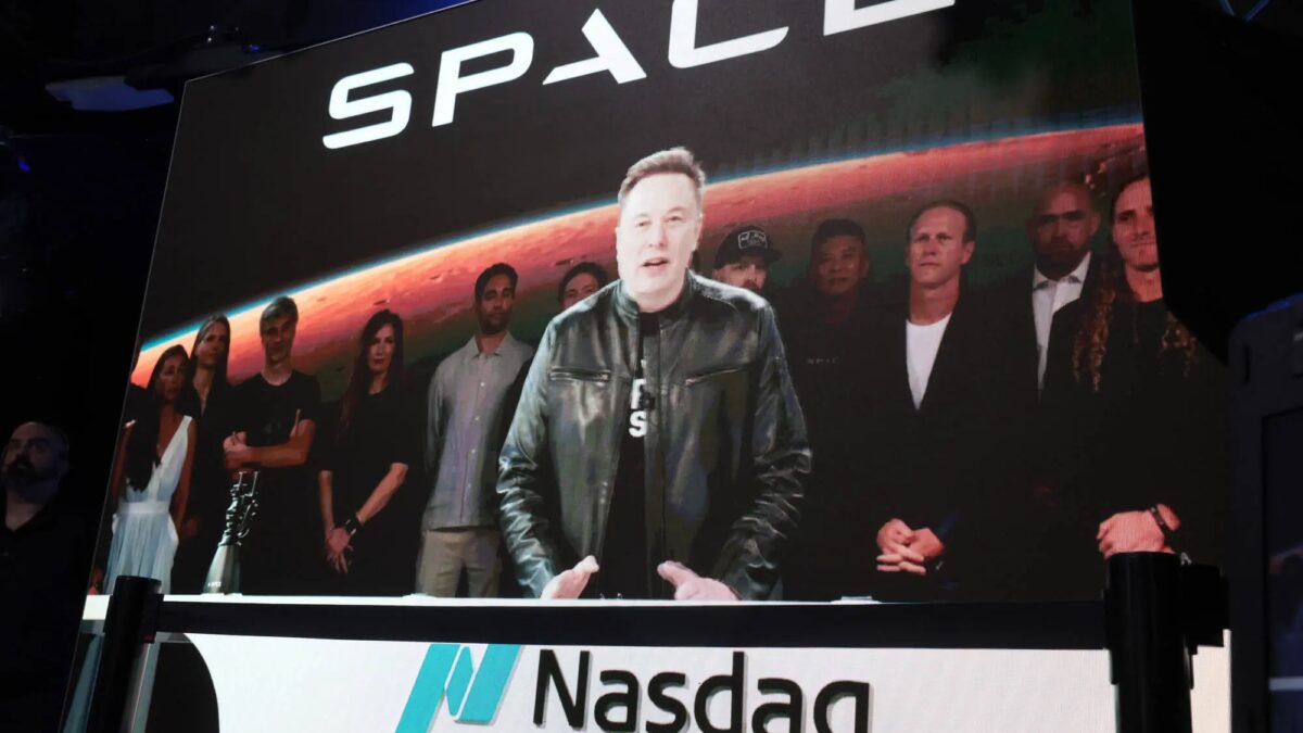 SpaceX хочет получить доступ к 80 тысячам сотовых объектов в США 1 SpaceX хочет получить доступ к 80 тысячам сотовых объектов в США